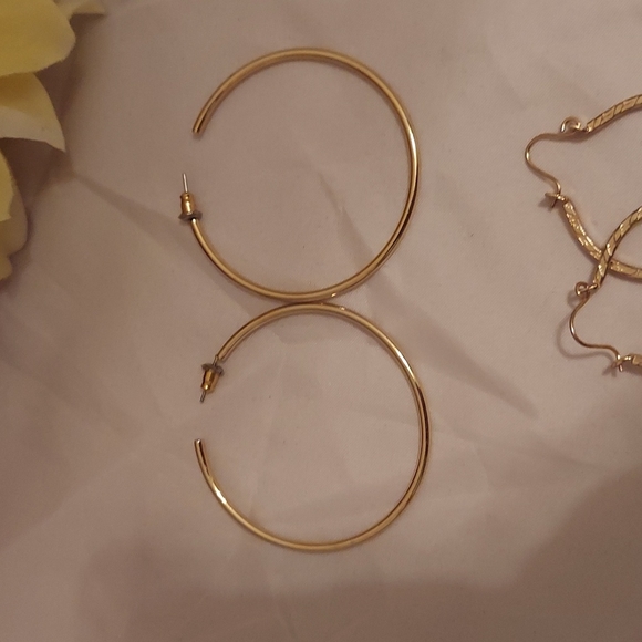 Vtg Goldplated Hoop Earrings - Picture 2 of 6